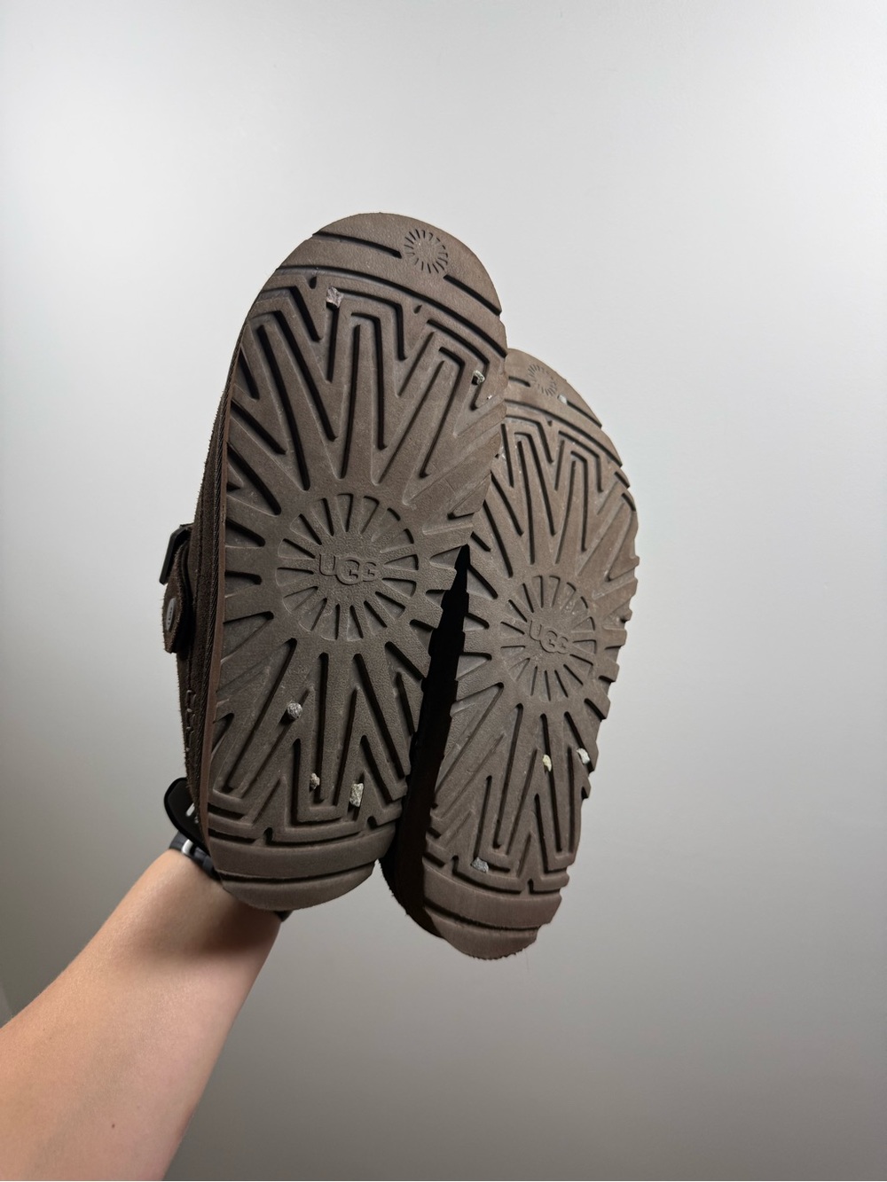 Ugg clogs - Picture 2 of 6